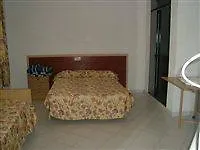 Apartamentos Ar Monjardi Lloret de Mar